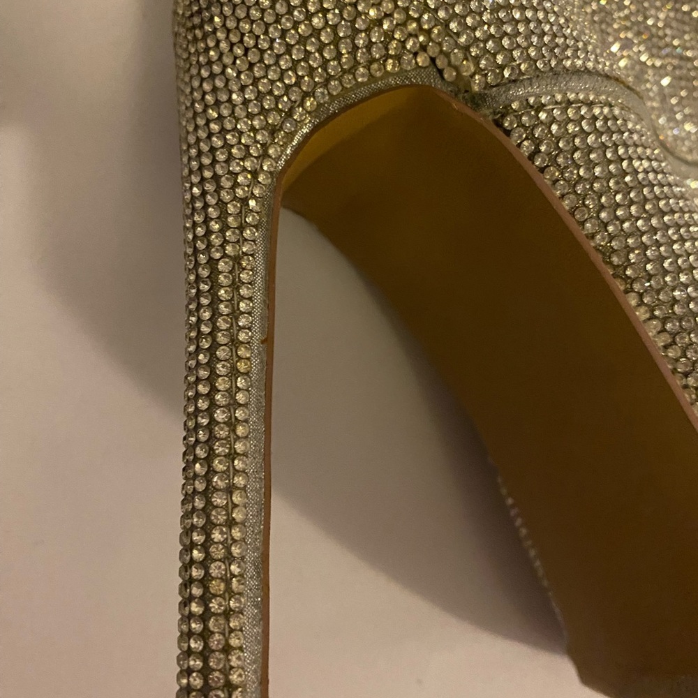 Steve Madden Silver Sparkling High Heel Boots Size 7M - Picture 12 of 16